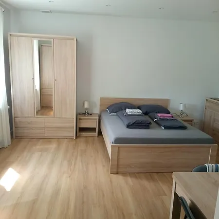 Zum Bothmerschen Krug 아파트 *